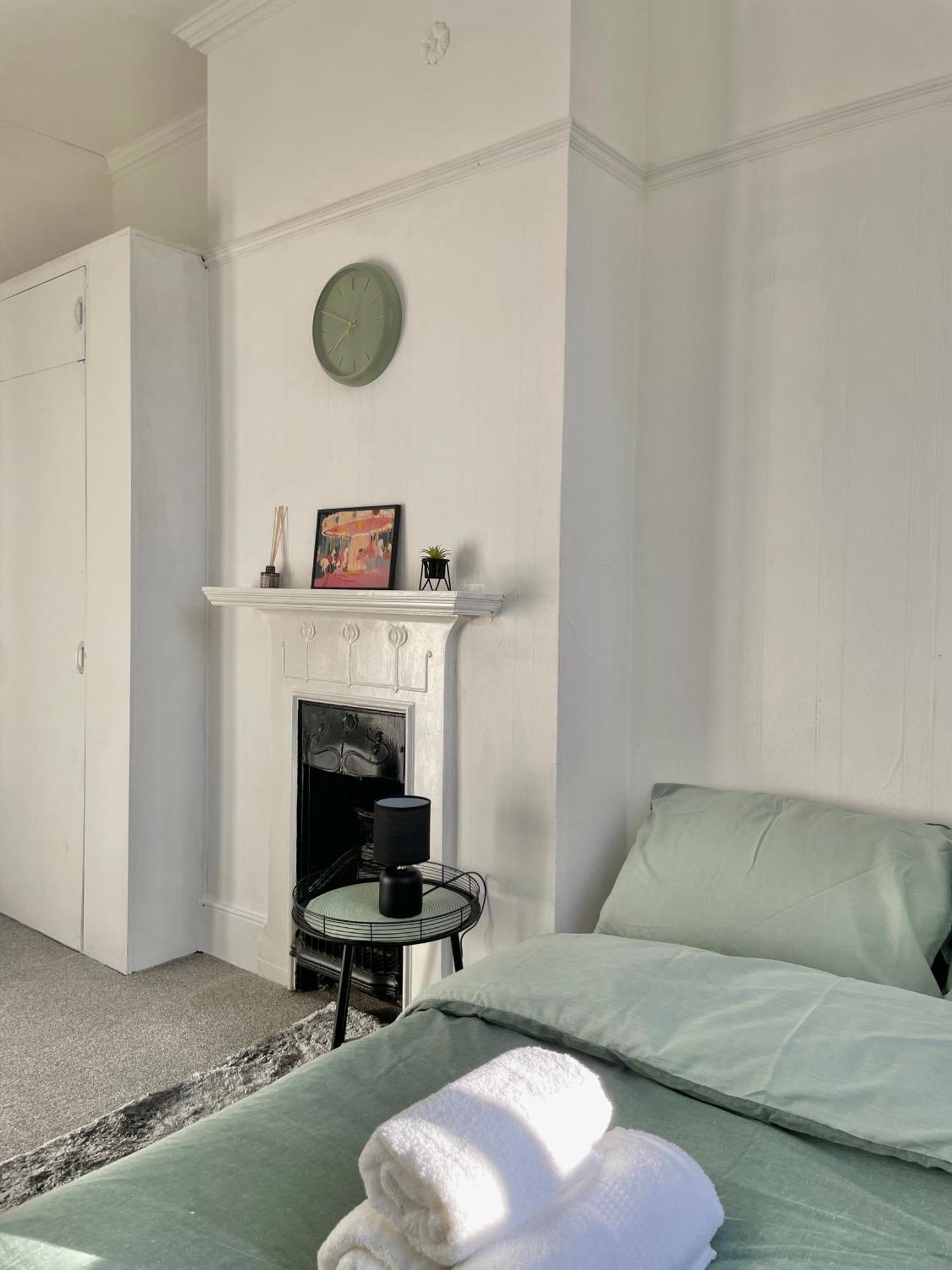 Cosy Double Rooms A Stones Throw From Wembley Stadium Лондон Экстерьер фото
