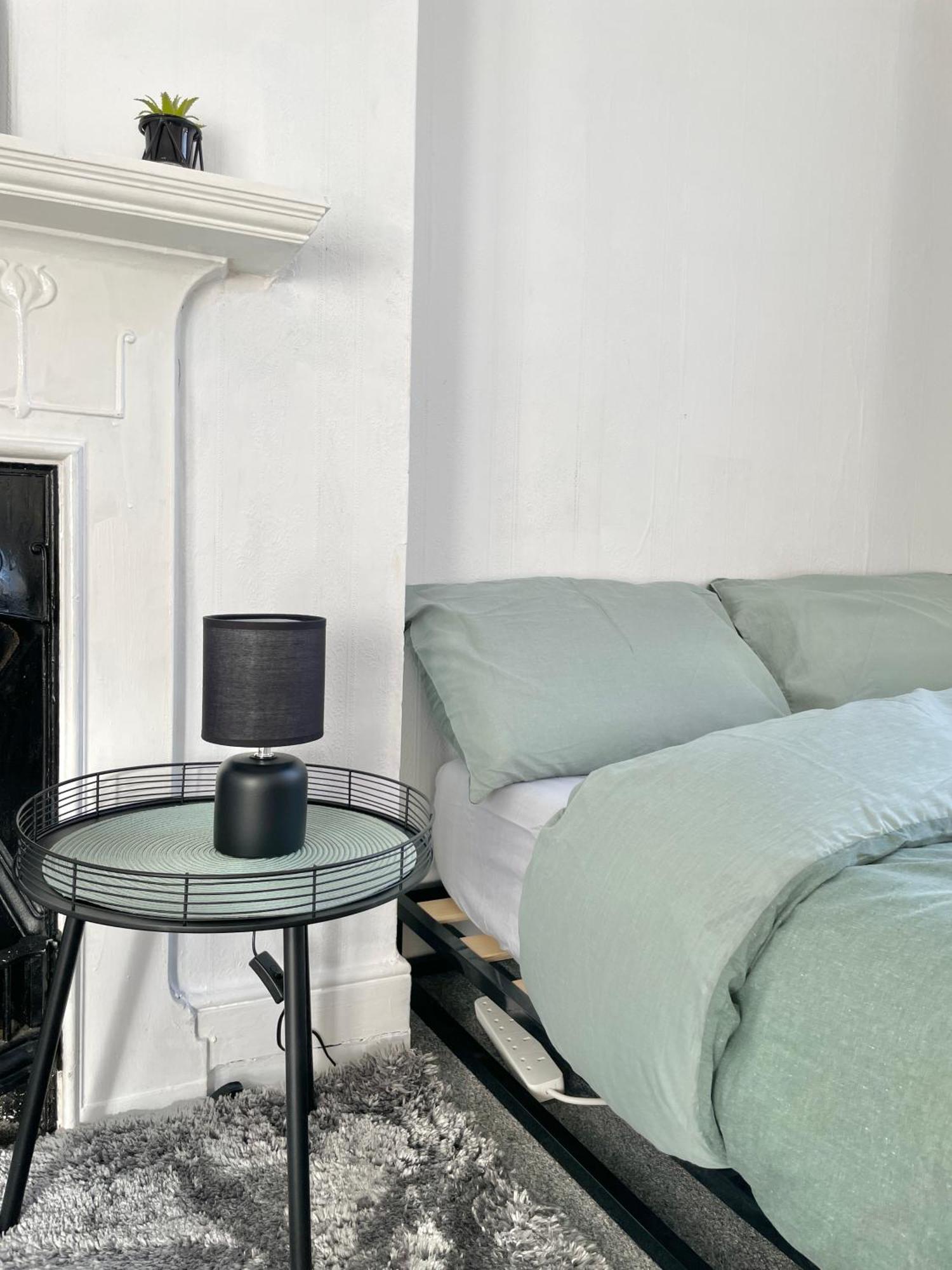 Cosy Double Rooms A Stones Throw From Wembley Stadium Лондон Экстерьер фото