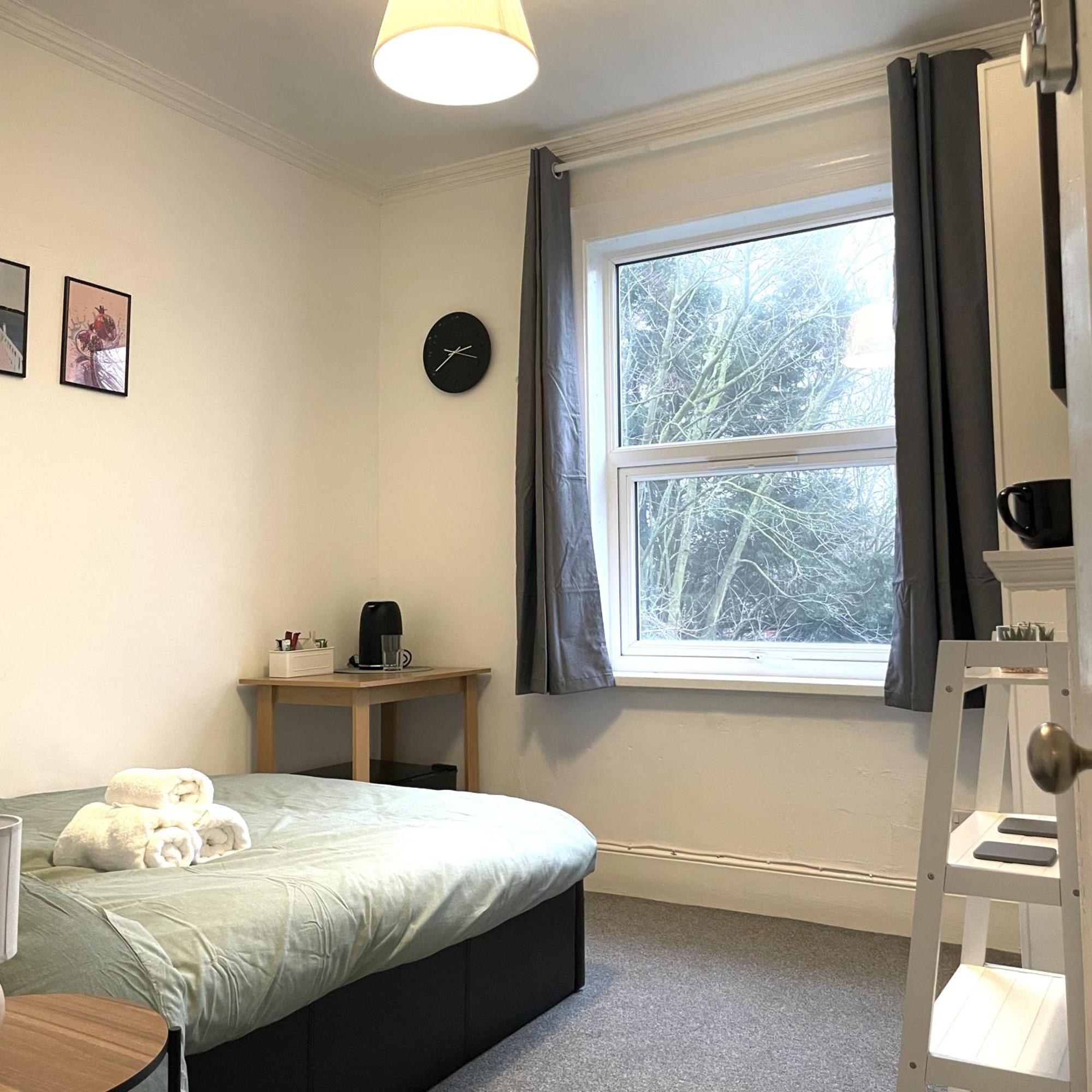 Cosy Double Rooms A Stones Throw From Wembley Stadium Лондон Экстерьер фото