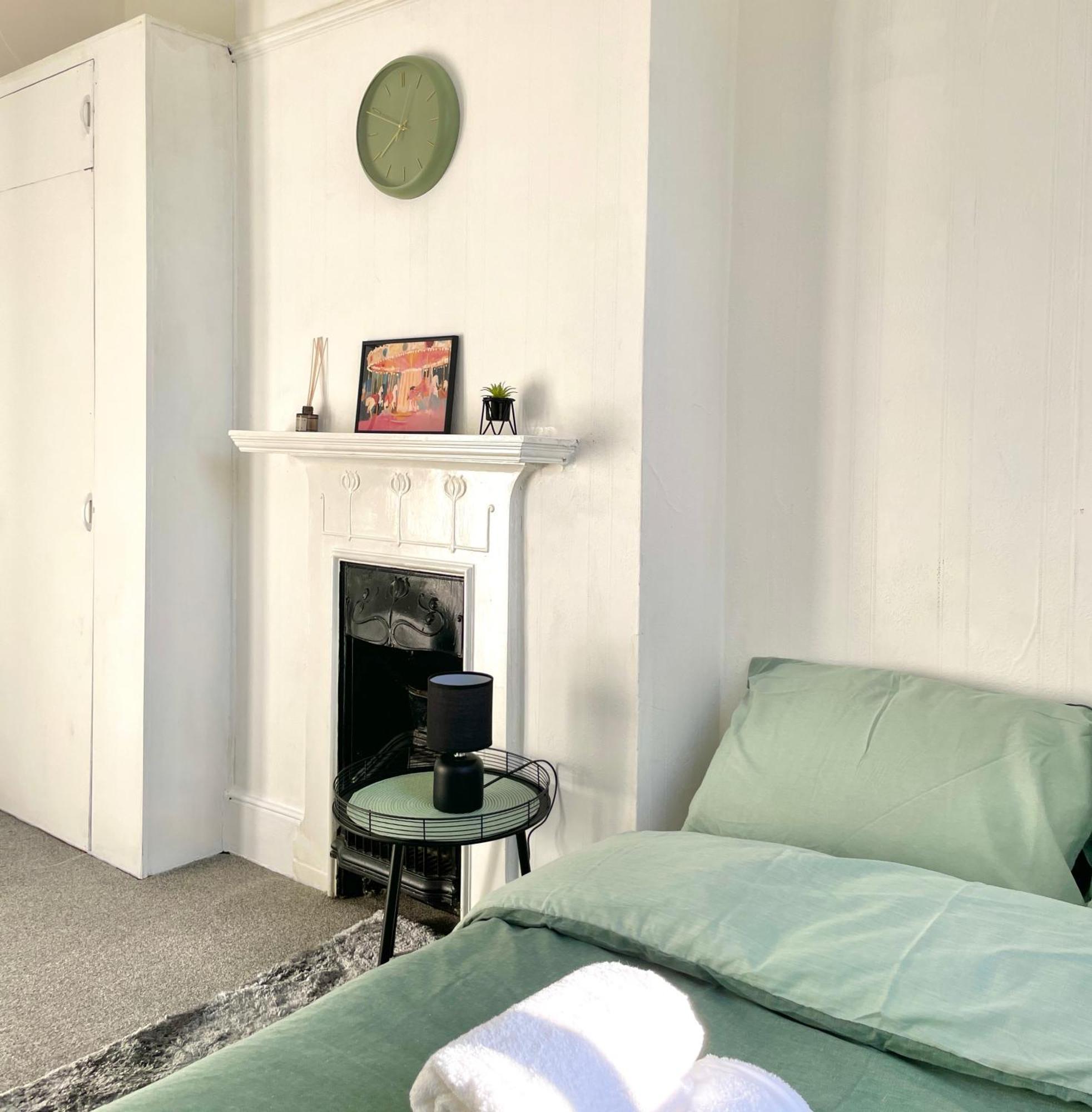 Cosy Double Rooms A Stones Throw From Wembley Stadium Лондон Экстерьер фото