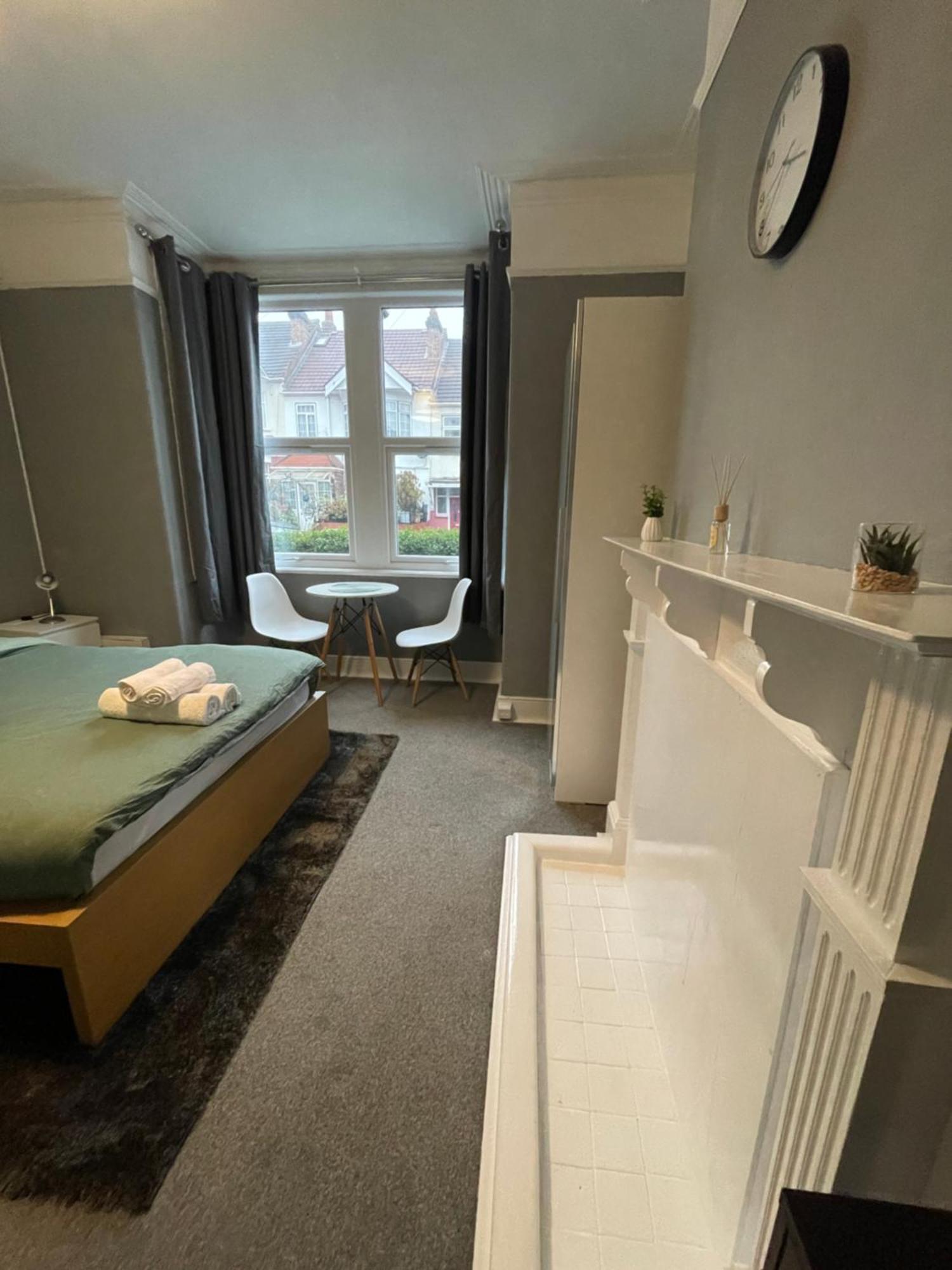 Cosy Double Rooms A Stones Throw From Wembley Stadium Лондон Экстерьер фото